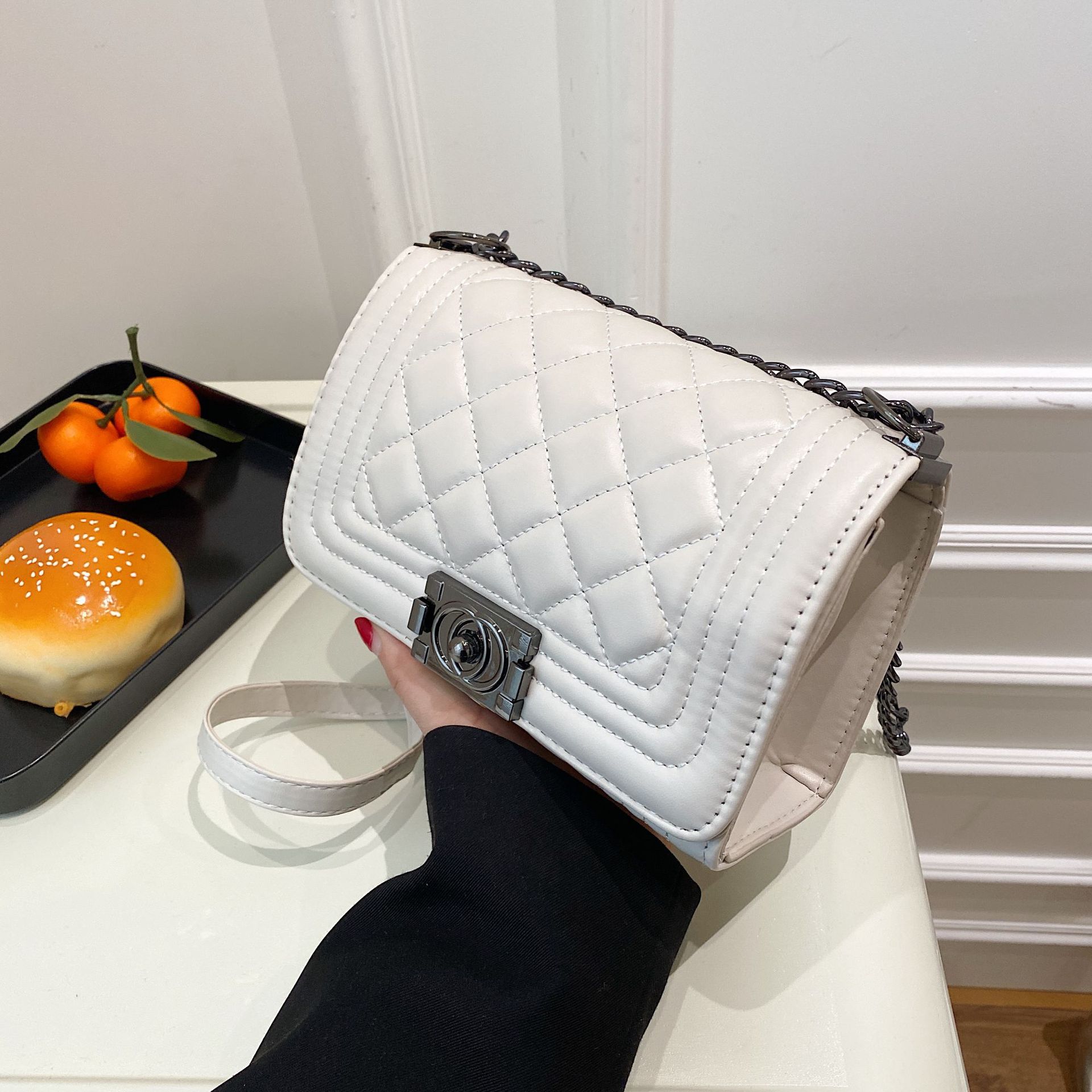 Women's Small Pu Leather Lingge Fashion Square Flip Cover Crossbody Bag display picture 19