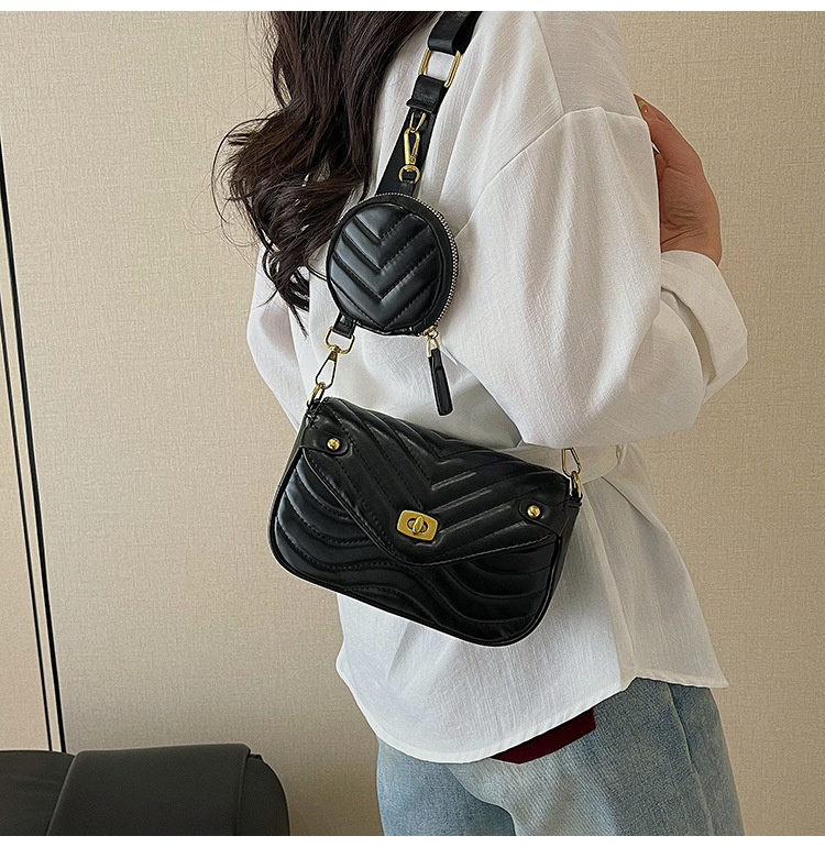 Borsa a tracolla da donna, borsa a spalla con catena elegante_voghion.com