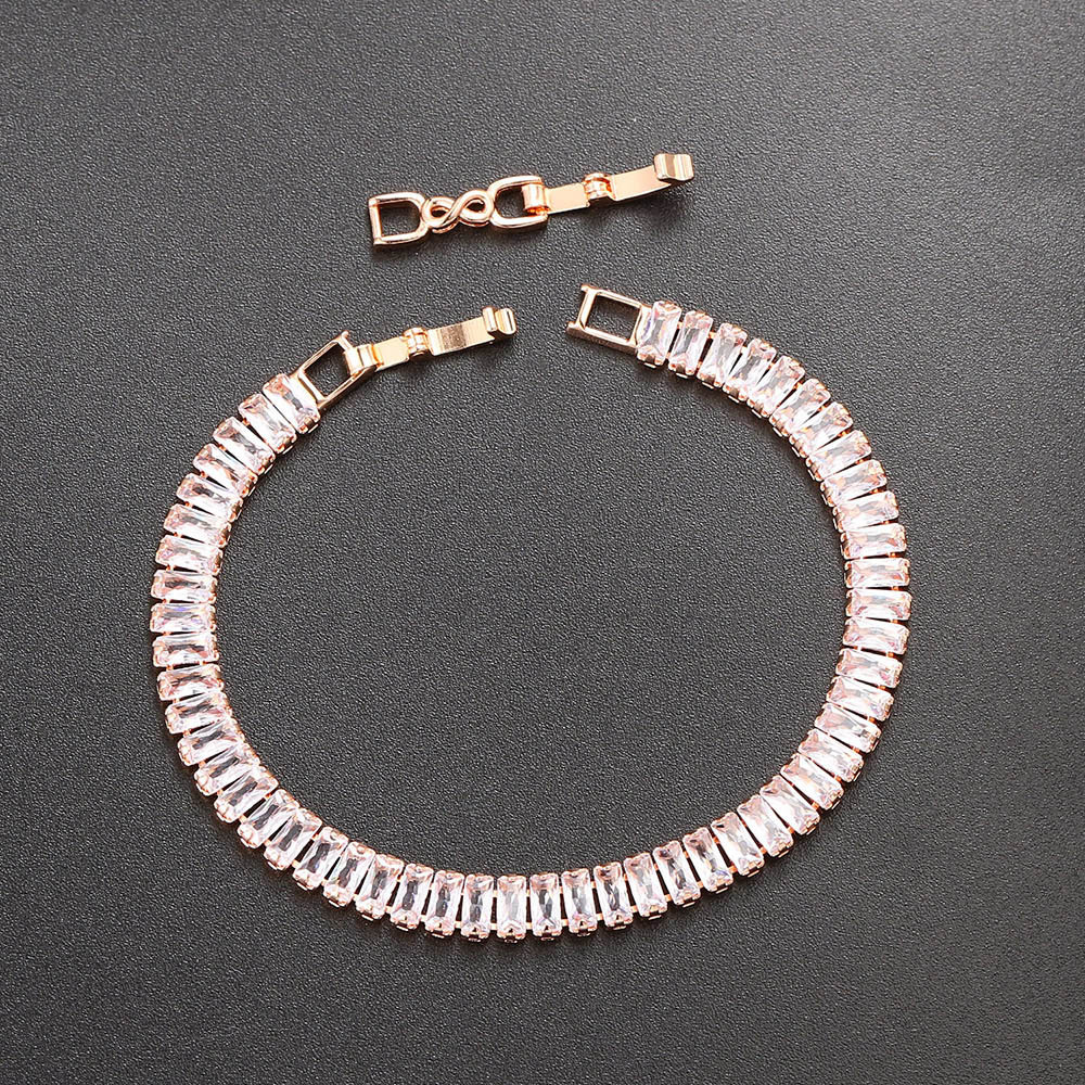 Fashion Geometric Copper Inlay Zircon Bracelets 1 Piece