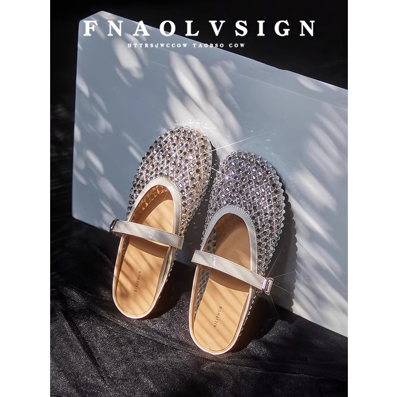 Mary Jane shoes with rhinestones