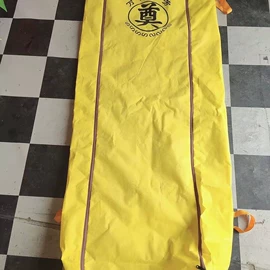 殡葬用品;装尸袋;寿衣/鞋/帽