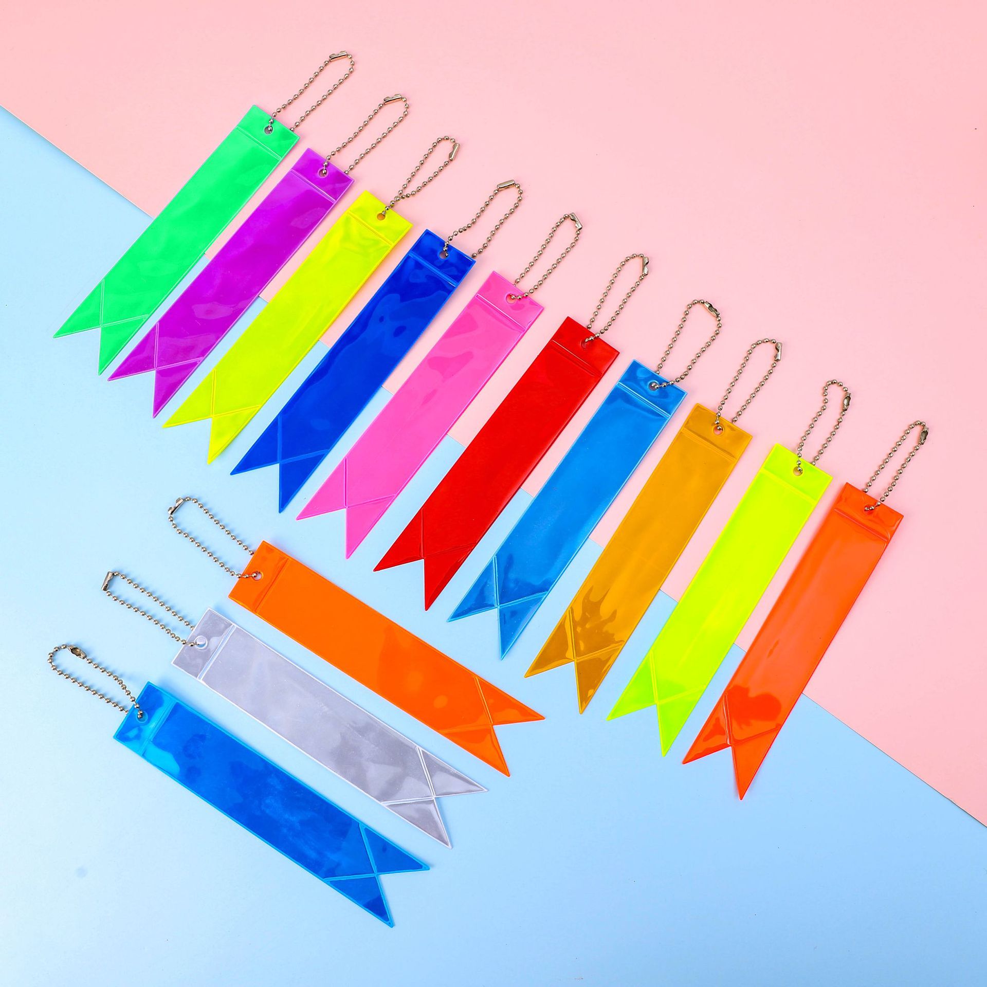 跨境热销13色反光挂件飘带款PVC反光包挂件荧光钥匙扣厂家现货