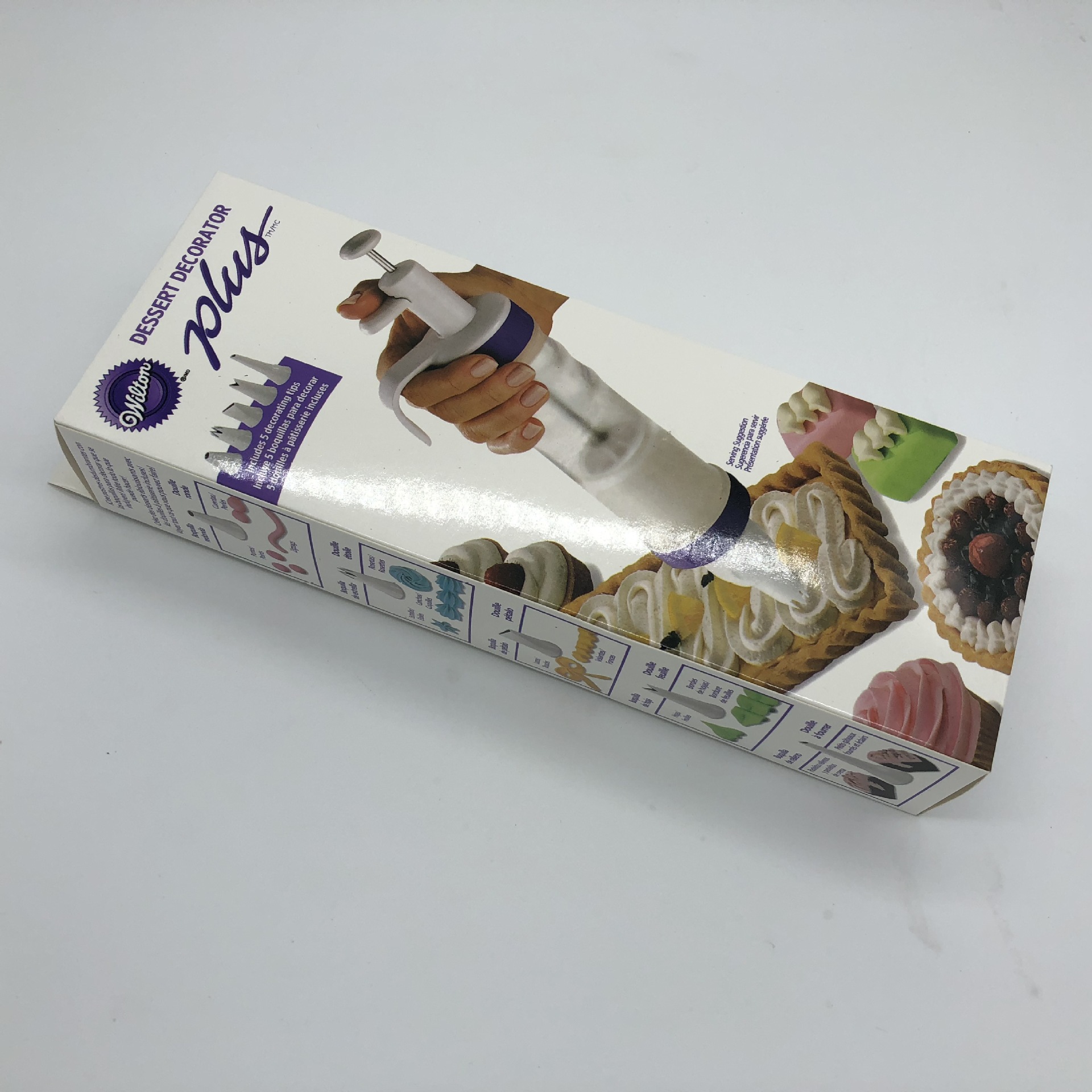 14426763329_2062623902