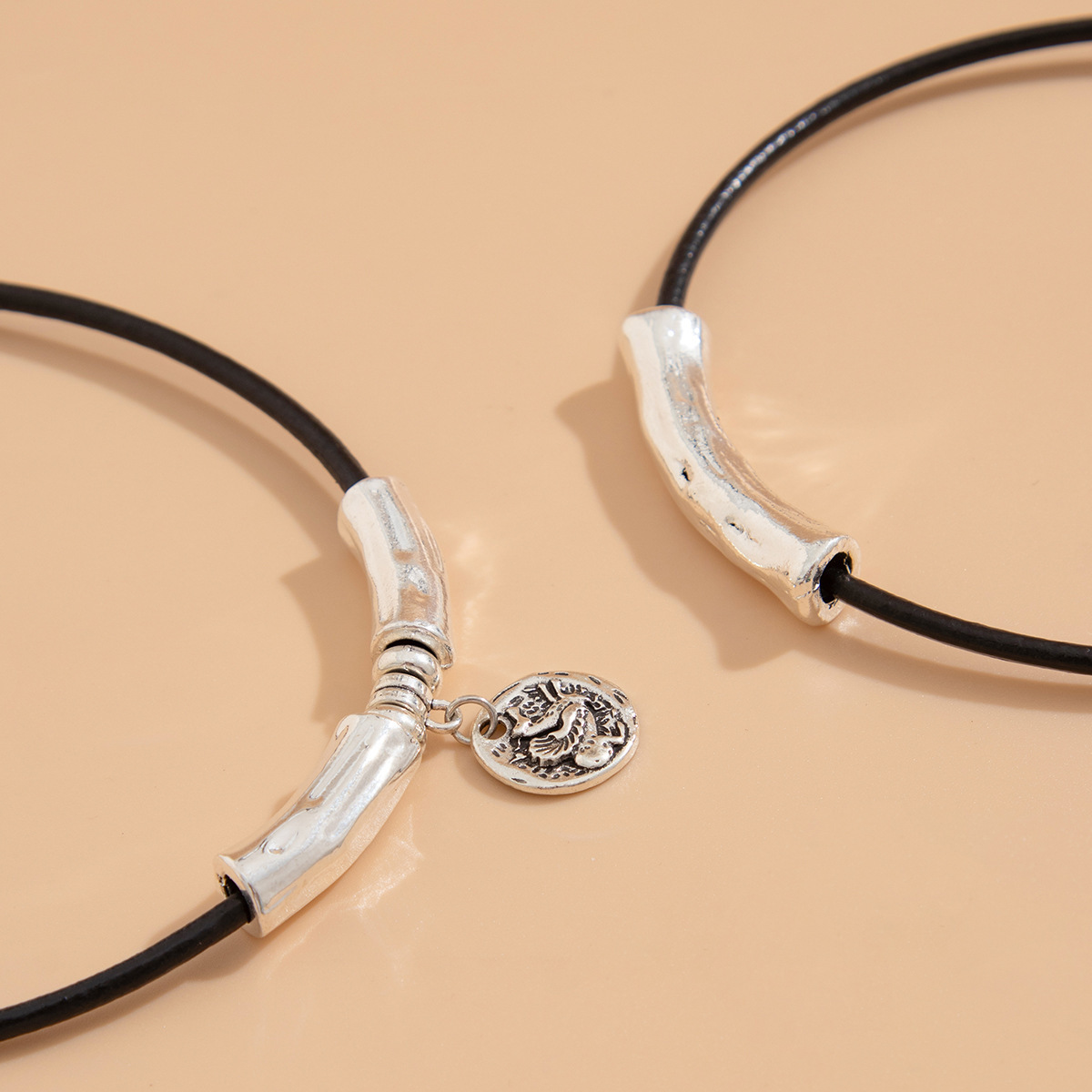 Multilayer Leather Wax Wire Necklace Set With Alloy Clavicle Chain_voghion.com