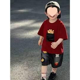 男宝韩版卡通套装2026款夏季儿童时髦红色短袖T恤牛仔短裤两件套