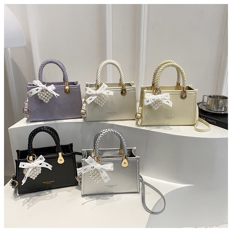 Super Popular Women's Bag 2026 New Trendy Fashion Style Handbag for Going Out, Shoulder Bag, Crossbody Small Square Bag Super Popular Women's Bag 2026 New Trendy Fashion Style Handbag for Going Out, Shoulder Bag, Crossbody Small Square Bag