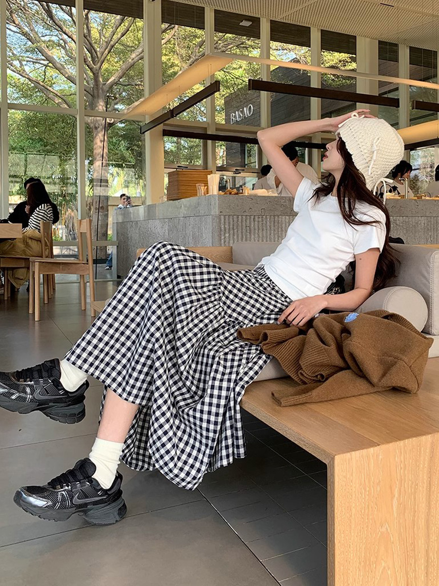 Design retro fitted skirt