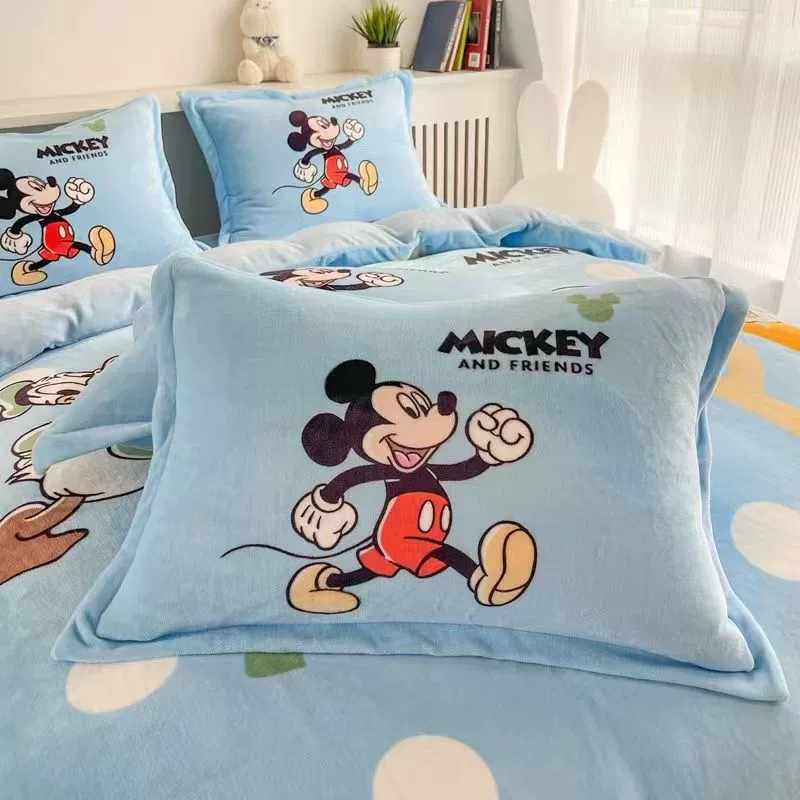 Hello kitty, Hello Kitty, warm pillowcase