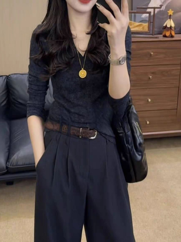 韩版设计感时尚简约V领长袖T恤女2025秋冬巨好看修身显瘦打底上衣|undefined