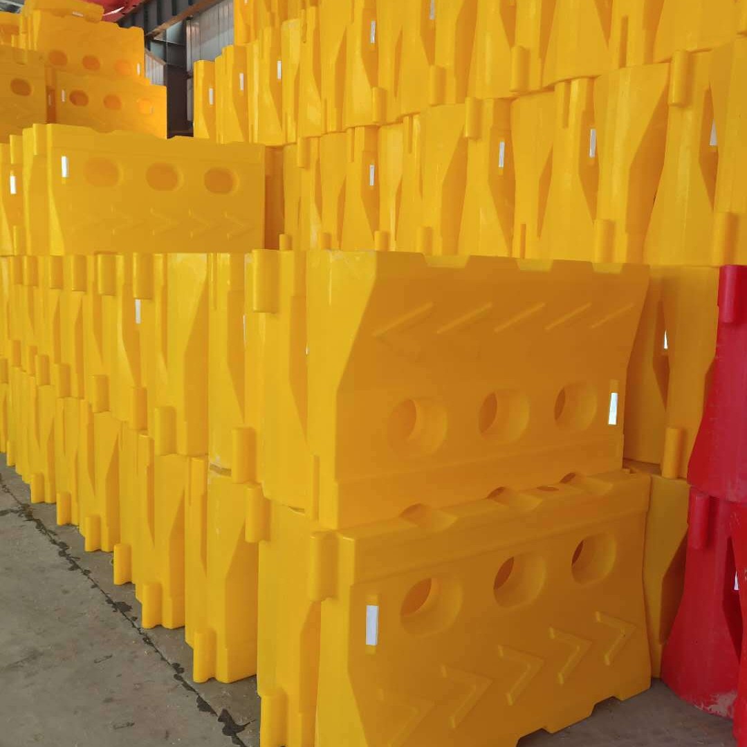 滚塑水马 厂家供应市政施工警示桶三孔水马注水隔离 公路隔离墩