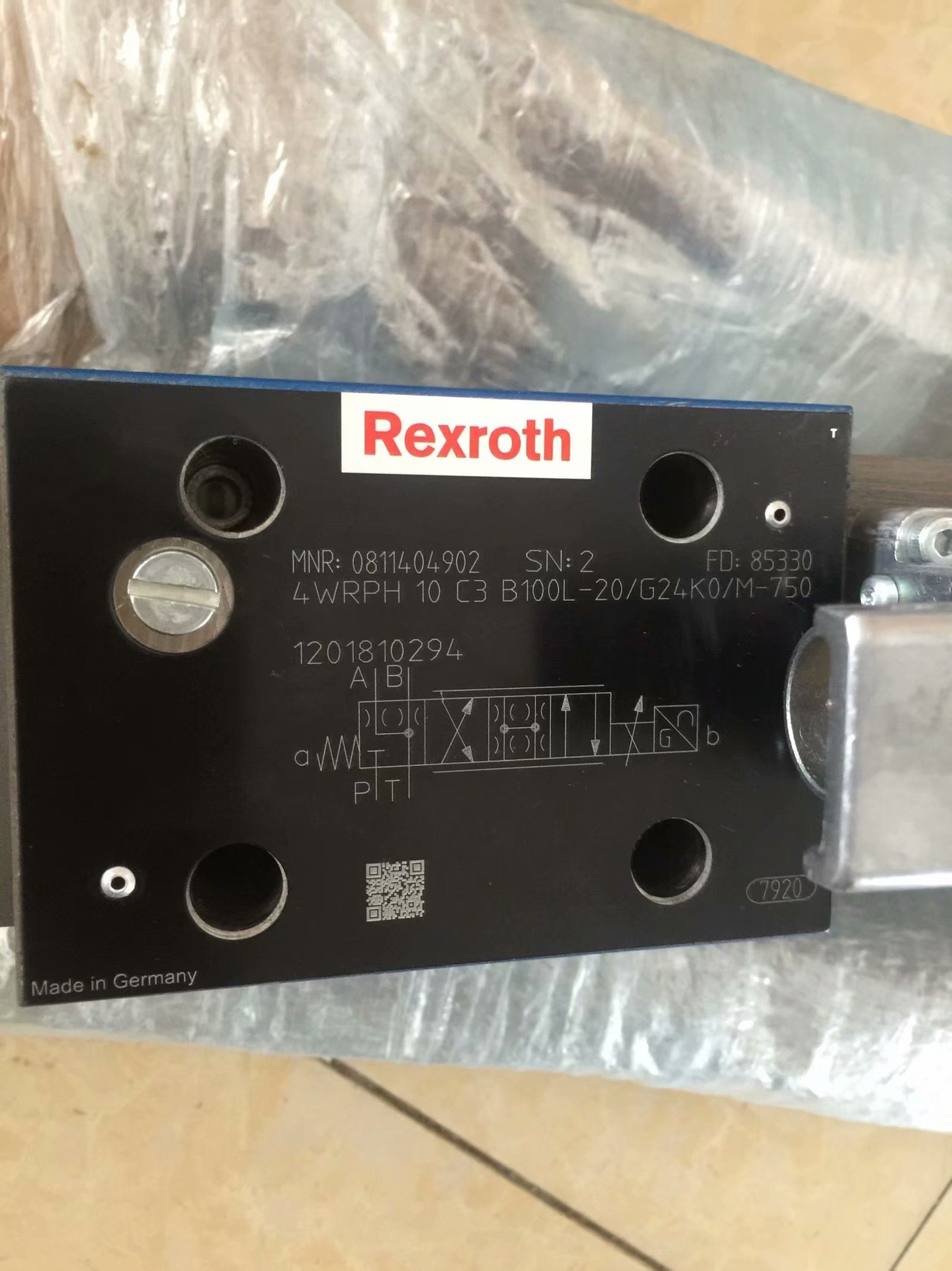 4WRA6W1-30-2X/G24N9K4/V R900902940	4WRA6E30-2X/G24N9K4/V