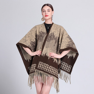 Autumn and Winter Internet celebrity new plaid shawl outer wear elegant tassel shawl cloak vintage scarf coat for women