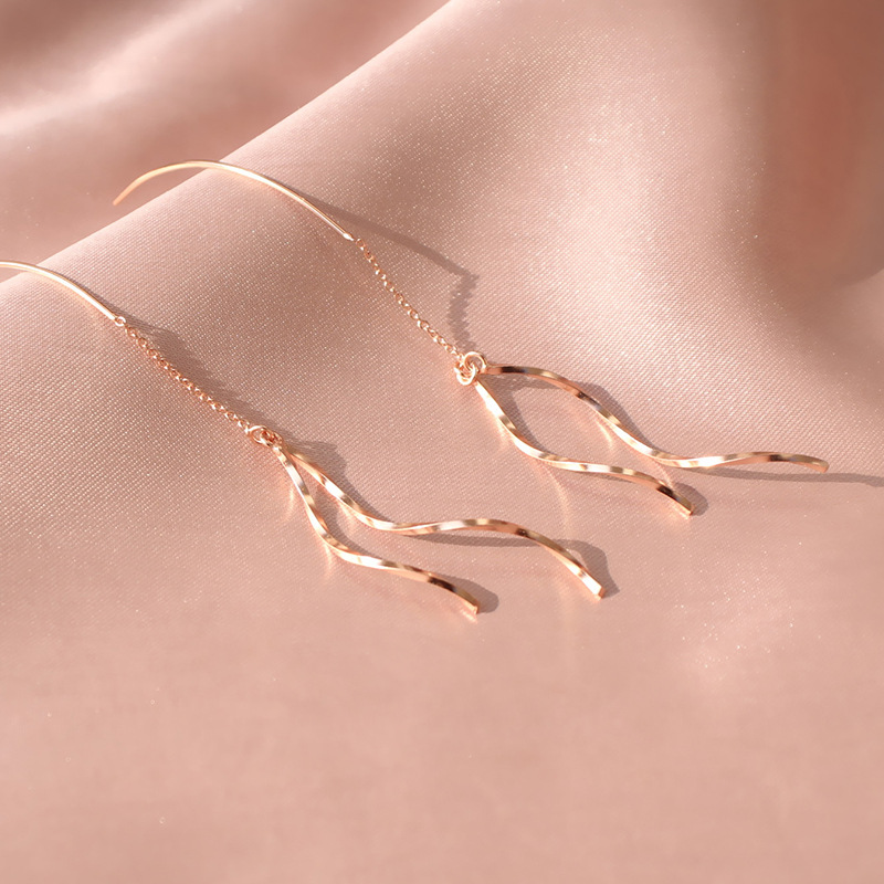 925 pendientes de plata de la onda de las mujeres de estilo coreano elegante simple pendientes de borla larga cara redonda pendientes de adelgazamiento