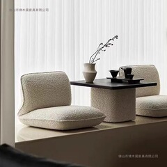 正方形の山雲フローティングウィンドウテーブルと椅子リビングルーム畳組み合わせ無垢材デザイナーインターネットセレブ寝室小さなコーヒーテーブル