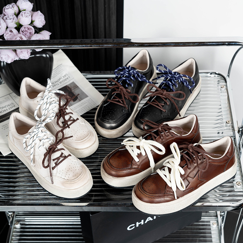 Retro vintage demi-season shoelaces platform