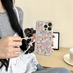 レトロなカラーの小さい花のチェーンはiPhone16のリンゴの15promaxの携帯の箱の14のフラッシュドリルの13の大衆を適用します。