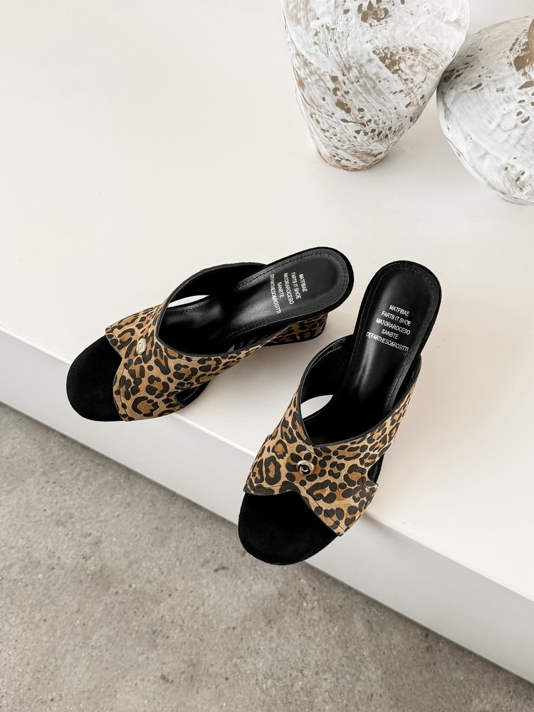 Sandal nữ da cừu hở mũi quai chéo gót xuồng 5 cm — màu nâu, Trang chủ, màu đen chi tiết 28