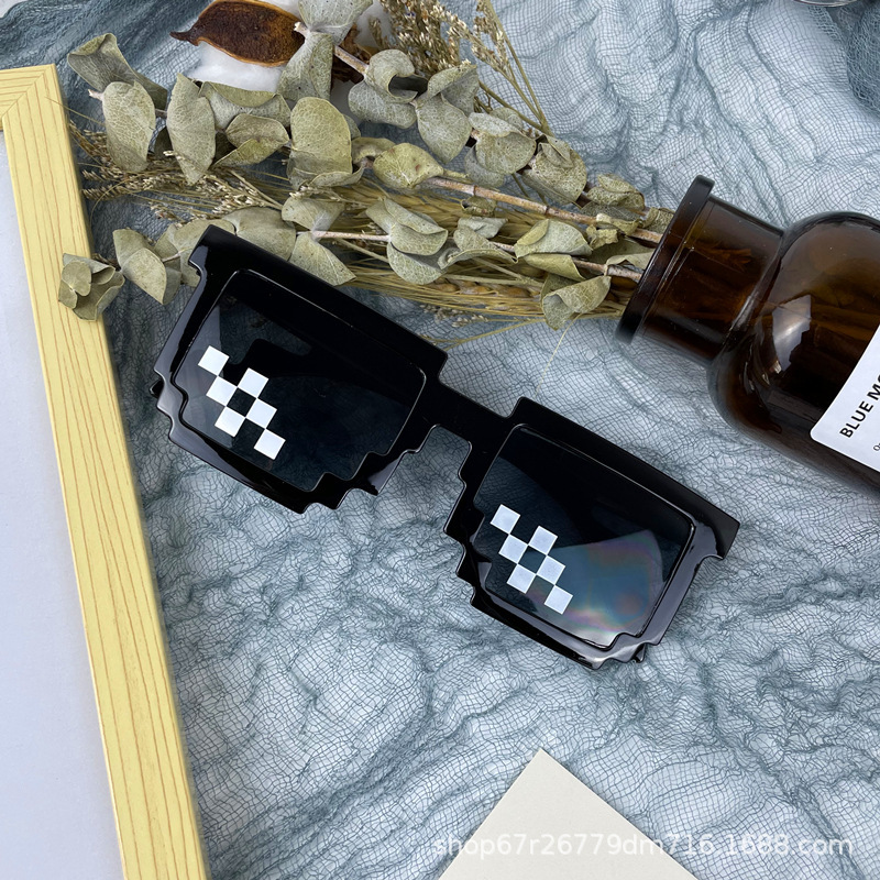 Glasses de mosaico cuadrado, personalidad de píxeles de dos dimensiones, gafas de sol divertidas, gafas de sol de mosaico de doble fila. image 6