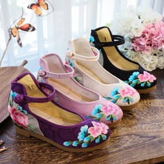 高跟鞋  單鞋 牡丹摺扇古風繡花布鞋 一字扣復古坡跟女鞋