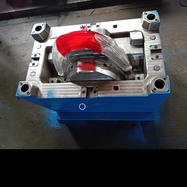 畅销汽车车灯模具、各类汽车塑料模具制作、注塑模具加工生产