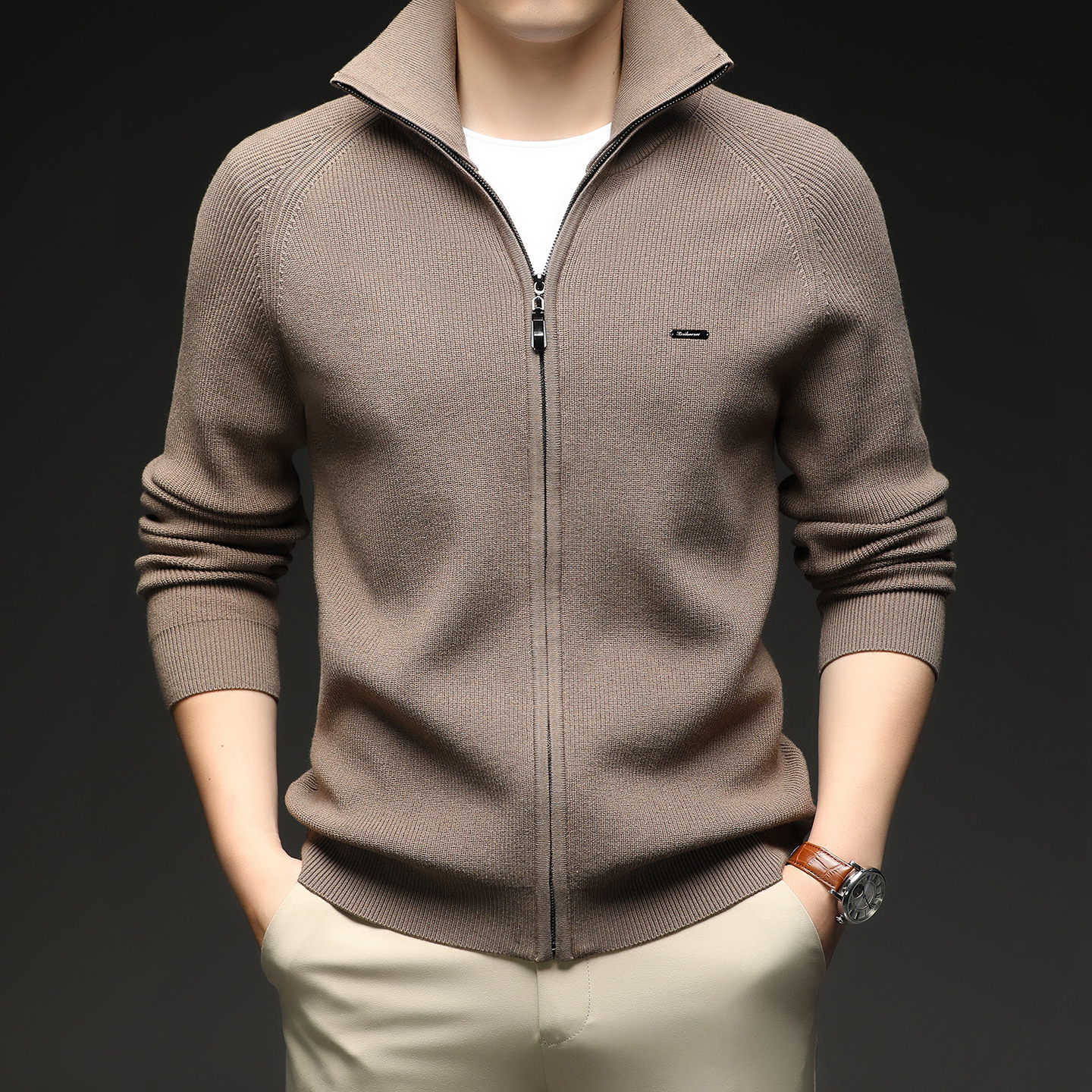 Cardigan with zipper
