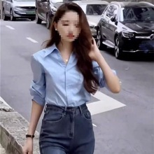 �nϵ�К��|POLO�I�L���r��Ů�b�＾�¿�s�ٴ��I��ɫ����¶��