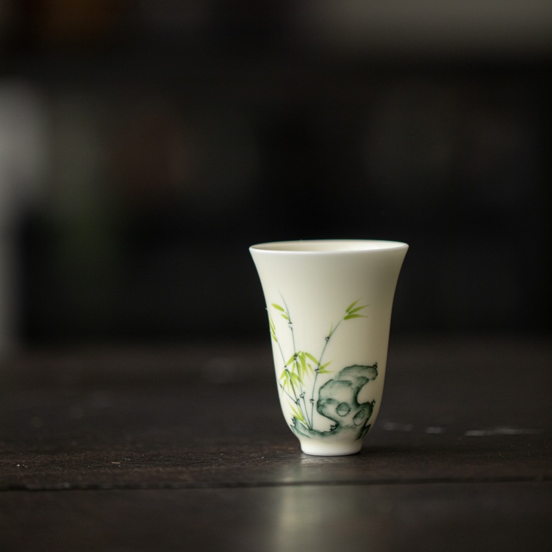 手绘太湖石竹子闻香杯高身主人杯功夫茶具品茗杯陶瓷单杯德化瓷