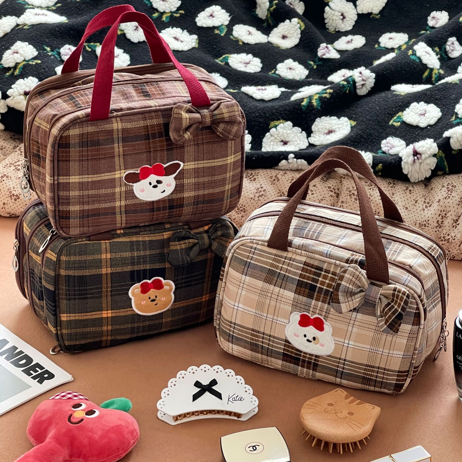 Nueva bolsa de maquillaje de gran capacidad portátil bolsa de almacenamiento portátil bolsa de viaje bolsa de lavado nicho lindo bolsa de almacenamiento mujer