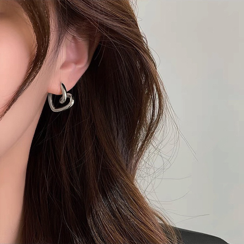 Daily Occasion 1 Pair Simple Style Heart Shape Plating Copper Hoop Earrings