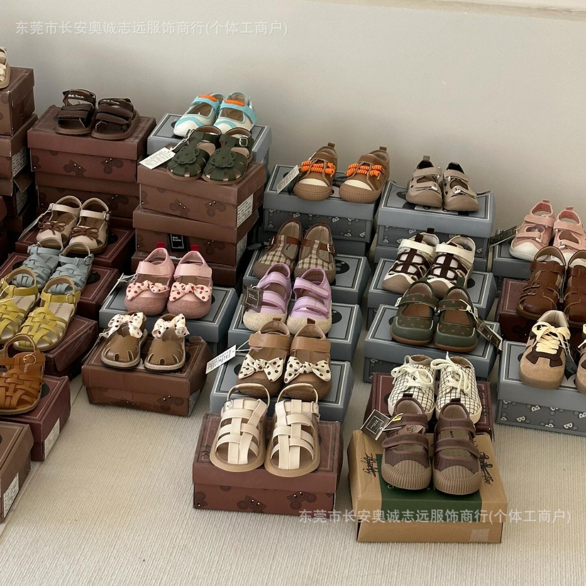 Girls Light-Up Sneakers 2024 Glitter Athletic School Shoes