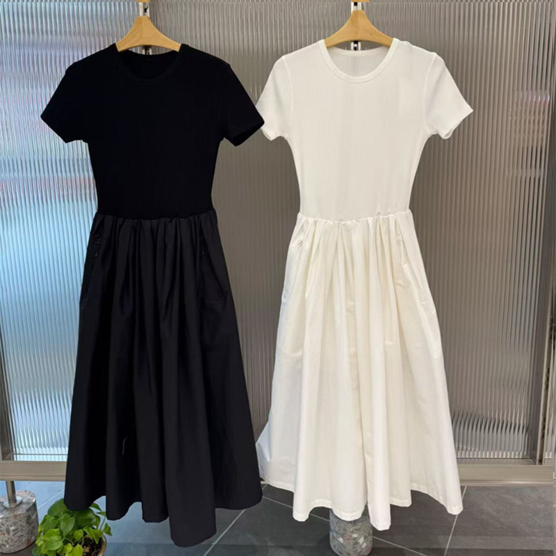 Jiangnan's Same Style 2025 Summer New Hepburn Style Slimming Look Knitted Splicing Short-Sleeved Dress for Women 5P4G13700 Jiangnan's Same Style 2025 Summer New Hepburn Style Slimming Look Knitted Splicing Short-Sleeved Dress for Women 5P4G13700