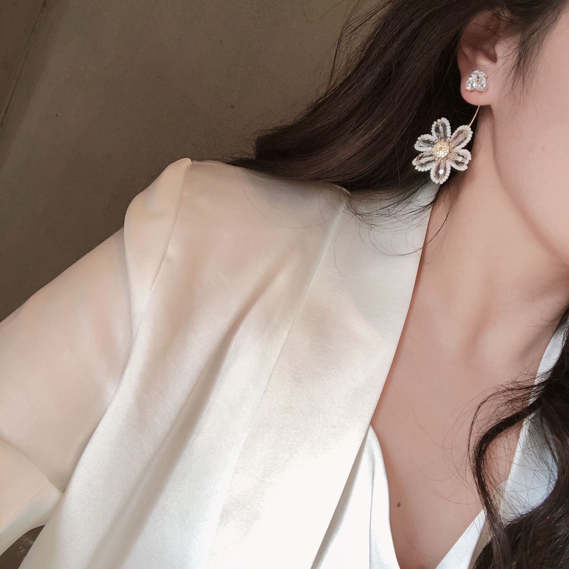 Flower Pattern Women's Gender 1 Pair Cute Sweet Flower Plating Inlay Gold Silver Needle Crystal Drop Earrings