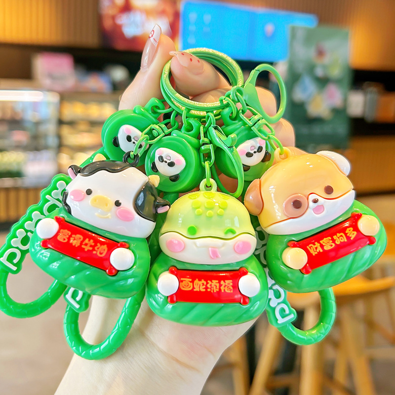 2025 nuevo estilo zodiaco zodiaco zongzi llavero lindo dibujos animados dragón serpiente caballo muñeca pareja mochila bolso colgante