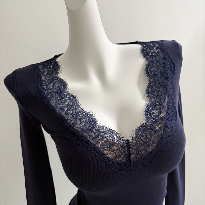 Elegant and Mature Style! Vintage Navy Blue Lace Patchwork Long-Sleeve Top for Women, Slimming and Suitable as a Base Layer for Autumn and Winter