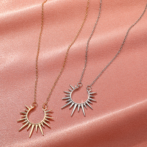 Eurasian Amazon New Product Sunflower Pendant Necklace Retro Metal Open Lockchain Fashion Creative Accessory for Women
