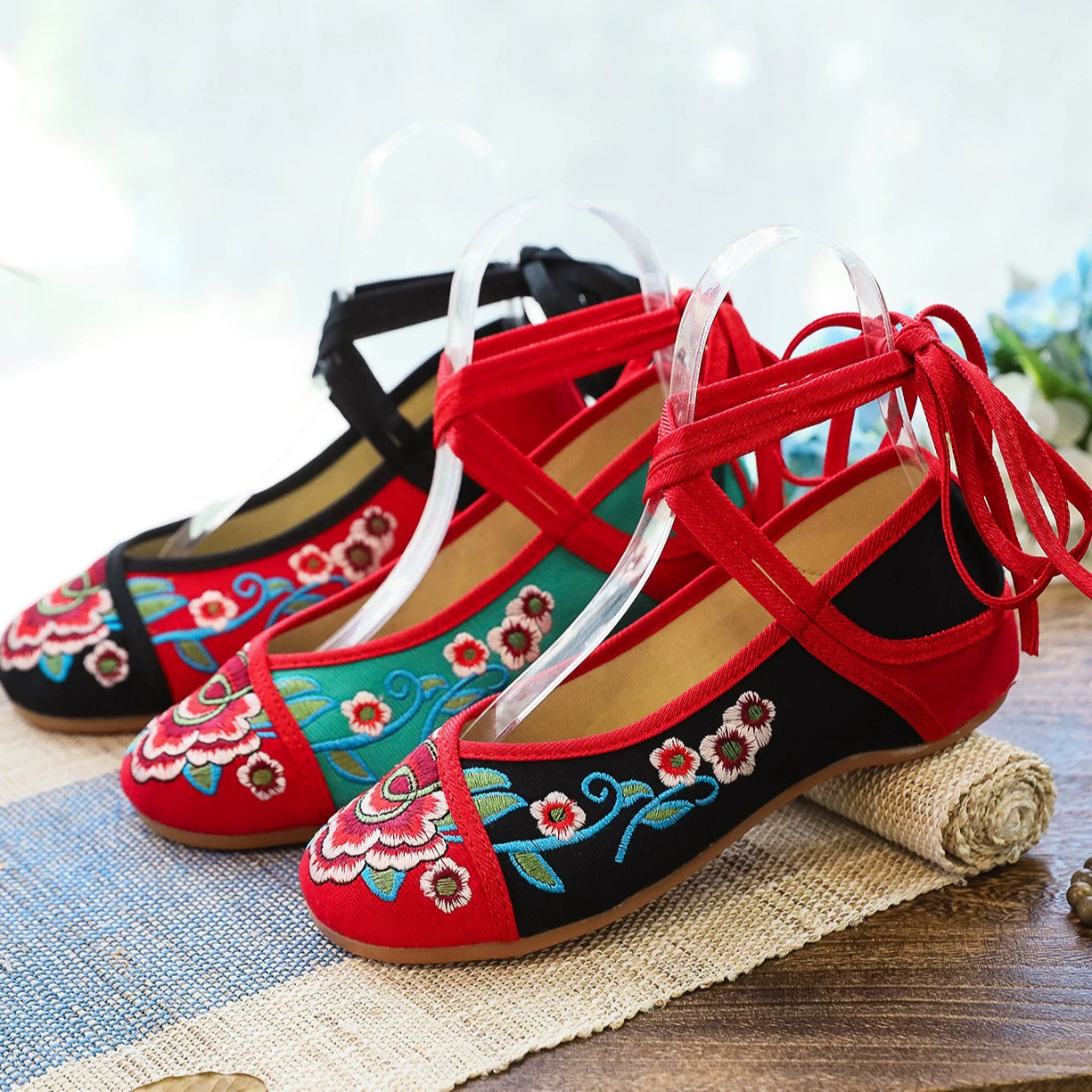 Весенне-осенняя ГОВЯЖЬЯ подошва с контрастным кольцом на шнуровке, туфли на низком каблуке, Тканевая обувь с вышивкой в этническом стиле, Женская Однослойная обувь