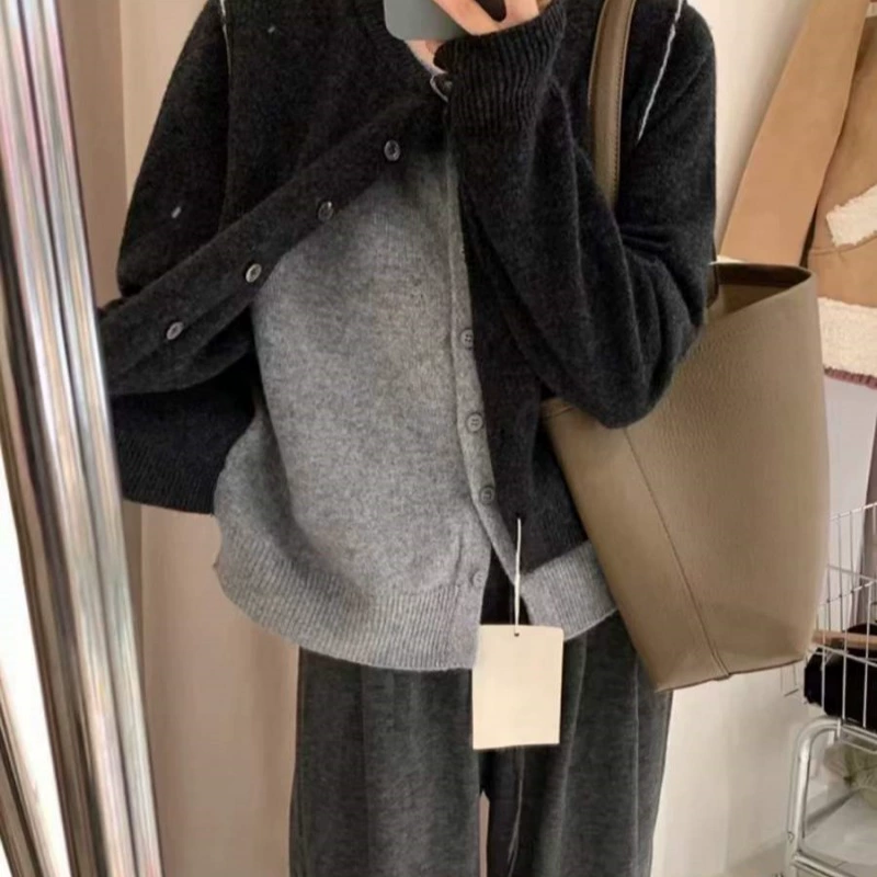 Design knitted set, spring sweater for leisure, universal colored cardigan, trend of season, simple and elegant design