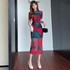 Ink and wash halo dyed dress， retro mesh square neck， short sleeved slim fit， pleated and buttocks wrapped skirt