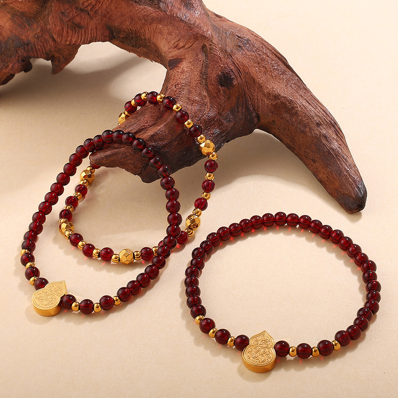 European and American Cross-Border Garnet Stone and Gold Bead Bracelet with Year of the Horse Fortune Gourd Pendant, Chinese Style Good Luck Beaded Hand Jewelry