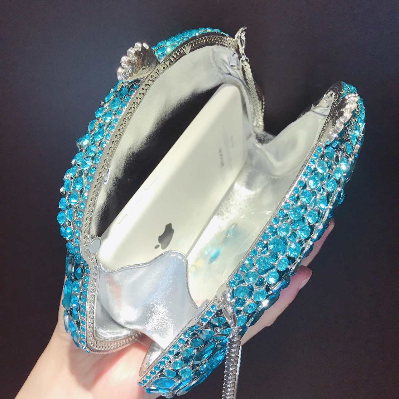 Túi clutch nữ đính đá dạ hội phong cách Âu Mỹ, kích thước 18x13x6 cm — Màu Sâm panh chi tiết 5