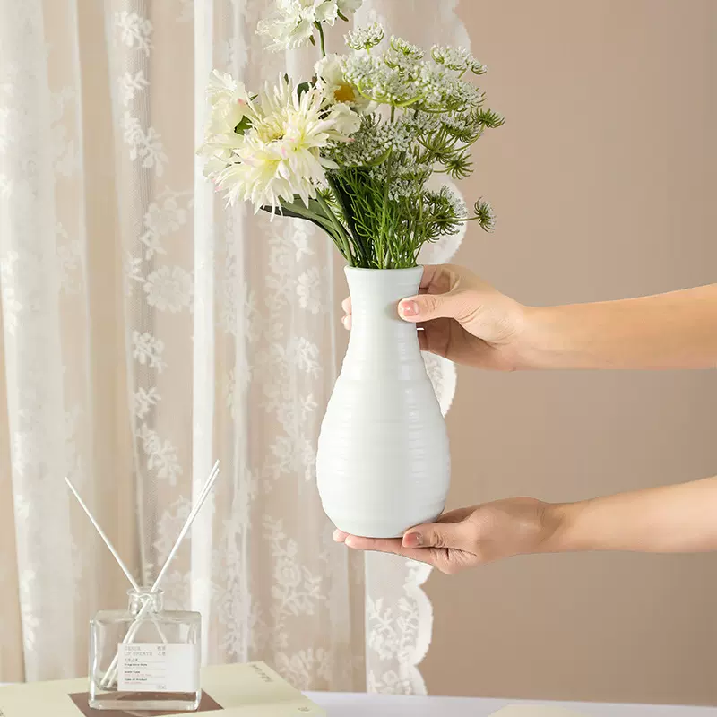 北欧塑料花瓶家居插花假花客厅现代创意简约小干花白色装饰品摆件