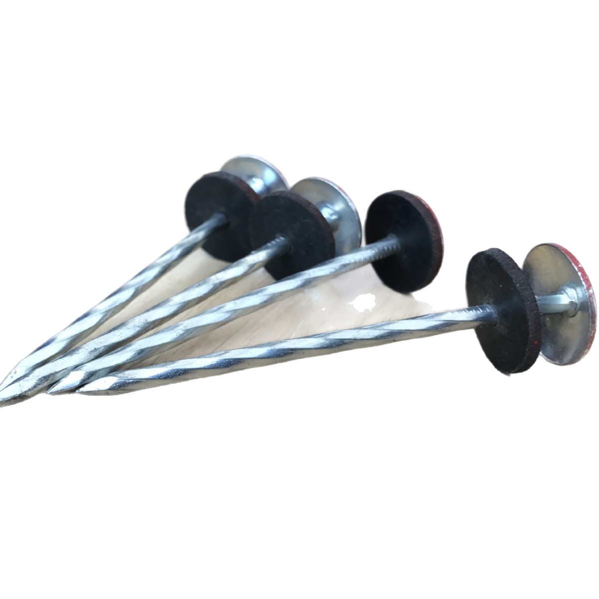 Clavos para sombreros grandes, clavos para tejas de amianto, clavos corrugados con juntas, clavos para cabezas, clavos para tejas de acero de color, clavos para techos de 2,5 pulgadas y 3 pulgadas al por mayor