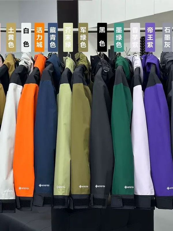 外贸1990冲锋衣男女美版北家登山服三合一户外防风情侣外套连帽|undefined
