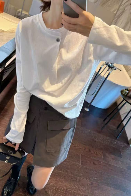 设计感小众别致长袖t恤女秋季正肩宽松白色内搭打底衫一粒扣上衣|undefined
