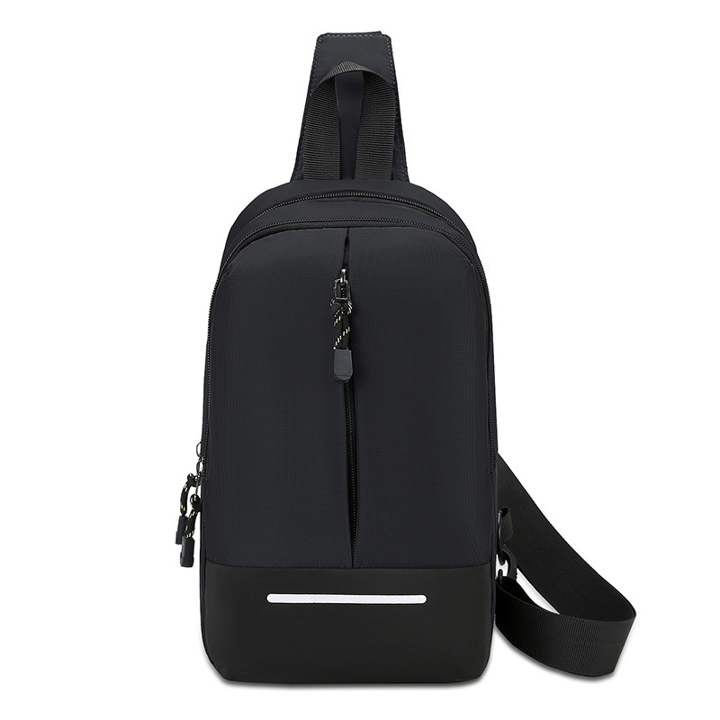 Bolso de pecho de mensajero multifuncional para hombre de tendencia de moda, bolso de pecho de tela Oxford ligero y resistente a las salpicaduras simple al por mayor