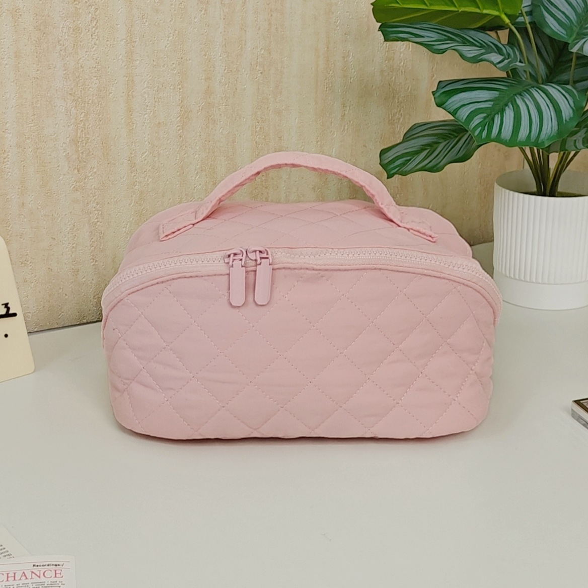 Bolsos de maquillaje portátiles acolchados de gran capacidad, bolsos de baño portátiles para salir, bolsos de almacenamiento de cosméticos, bolsos de viaje personalizables image 7