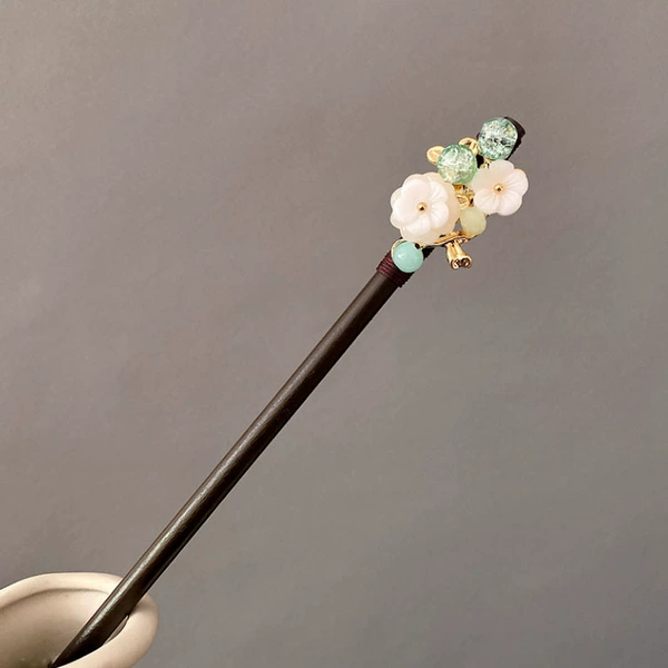 Blue Chinese hairpin, flowered