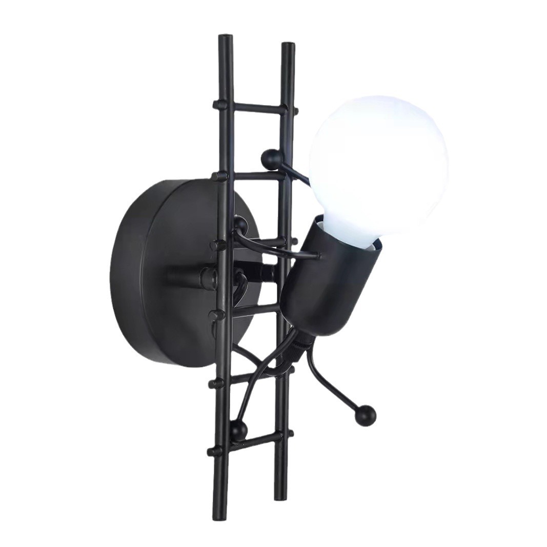 Transfronterizo retro creativo de dibujos animados Pequeño Hombre lámpara de pared columpio pequeño Hombre de Hierro dormitorio arte decorativo lámpara de noche