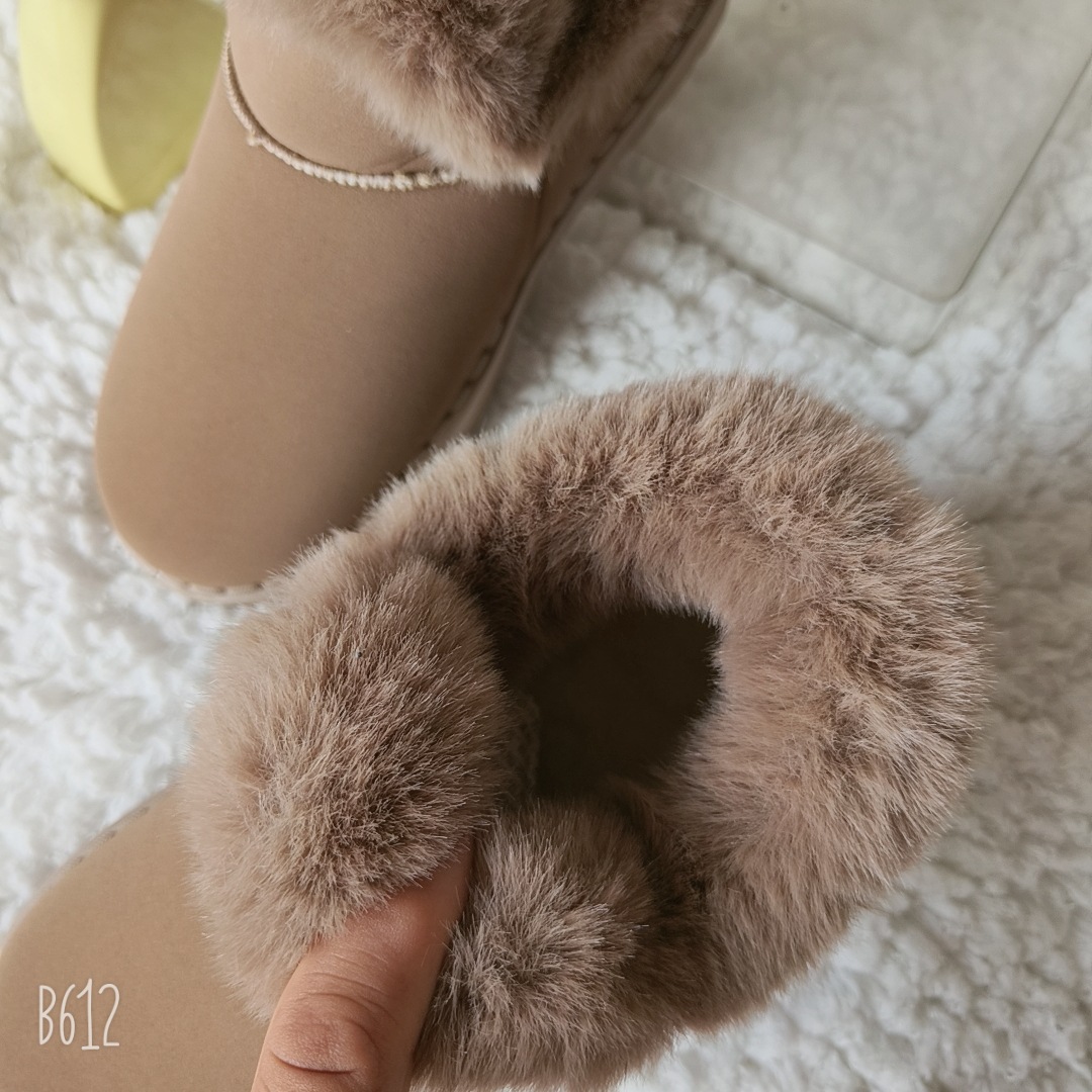Botas de nieve de piel de oveja para mujeres grandes festividades en el hogar dos botas de lana calientes y transpirables antideslizantes