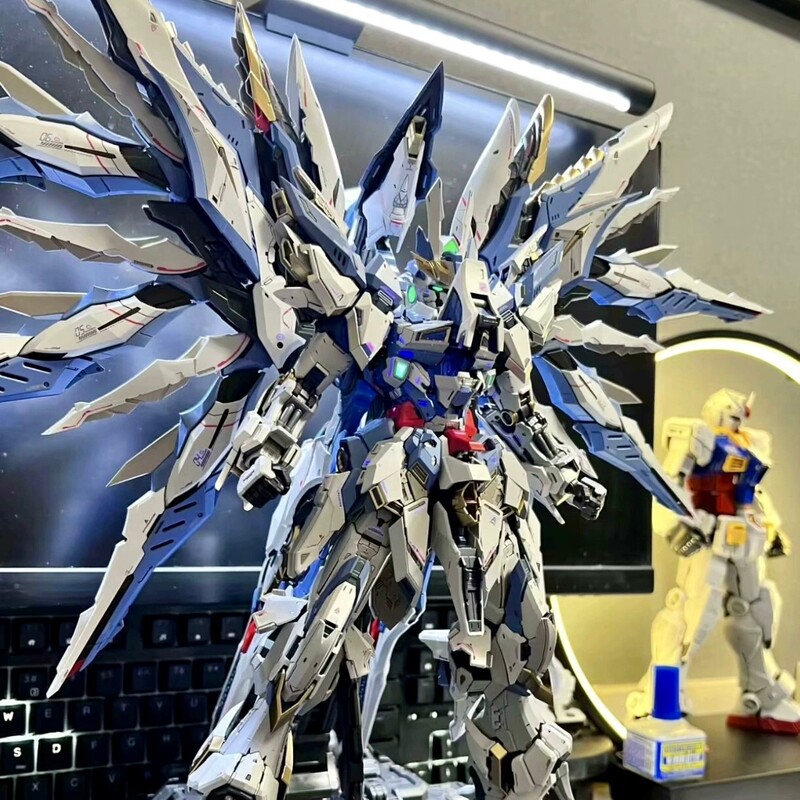 New Strike Freedom Hg Gundam Mecha Model Red Heretic Unicorn Assembly Model Figurine Toy Gift New Strike Freedom Hg Gundam Mecha Model Red Heretic Unicorn Assembly Model Figurine Toy Gift
